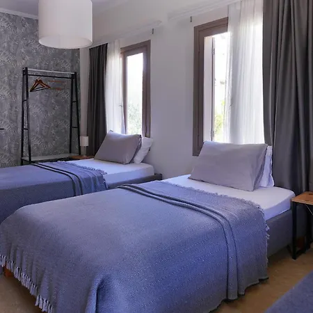 Kalkan Ayapa *
